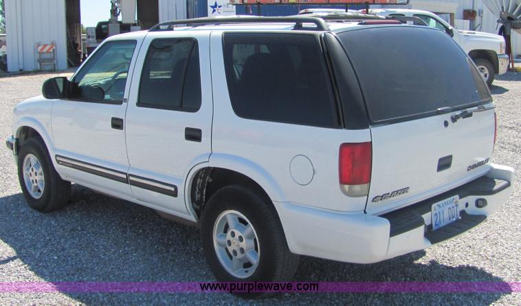 image for item 4774 2000 Chevrolet Blazer