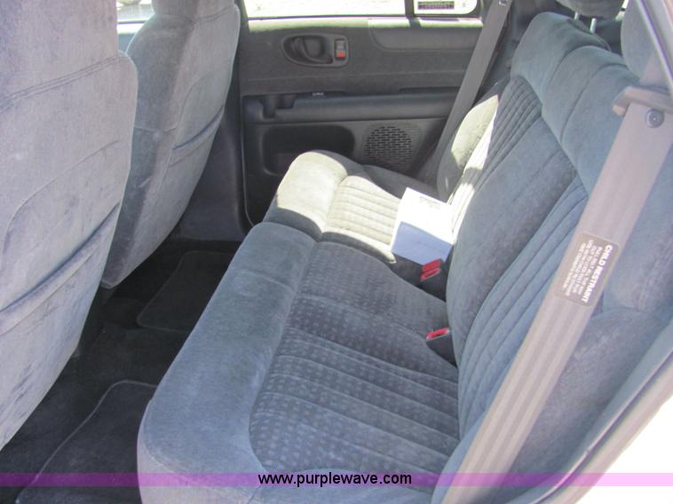 image for item 4774 2000 Chevrolet Blazer