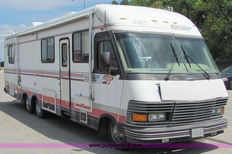 image for item 4807 1990 Chevrolet P30 37' Kounty Star motor home