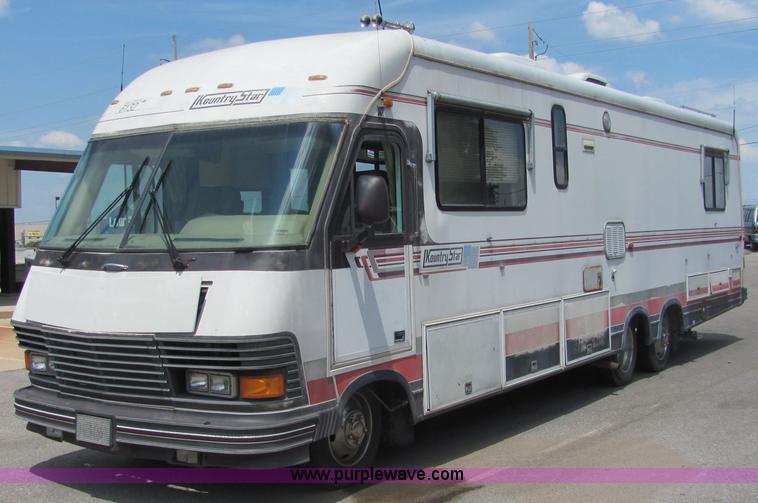 image for item 4807 1990 Chevrolet P30 37' Kounty Star motor home