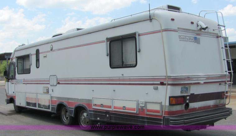 image for item 4807 1990 Chevrolet P30 37' Kounty Star motor home