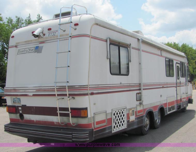 image for item 4807 1990 Chevrolet P30 37' Kounty Star motor home