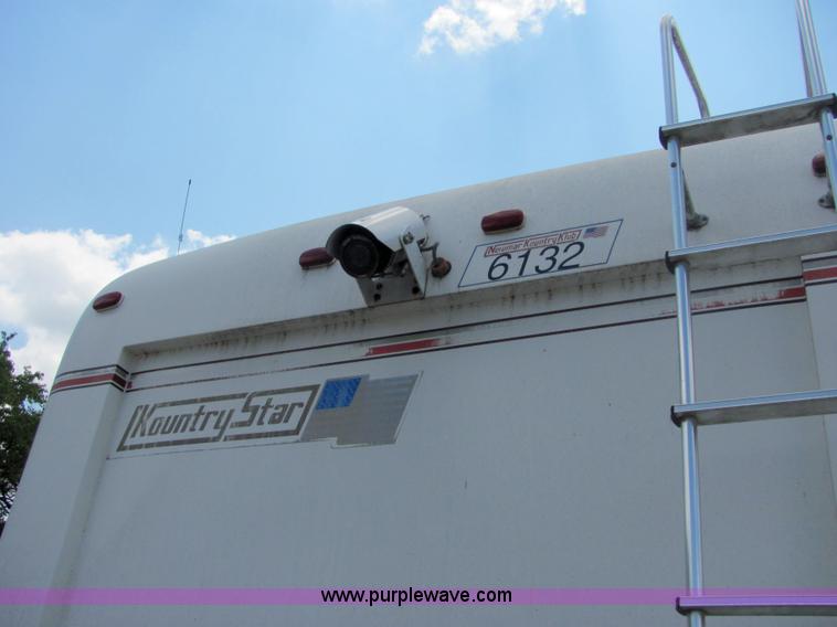 image for item 4807 1990 Chevrolet P30 37' Kounty Star motor home