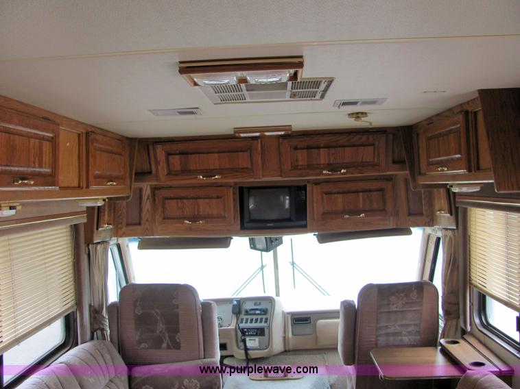image for item 4807 1990 Chevrolet P30 37' Kounty Star motor home