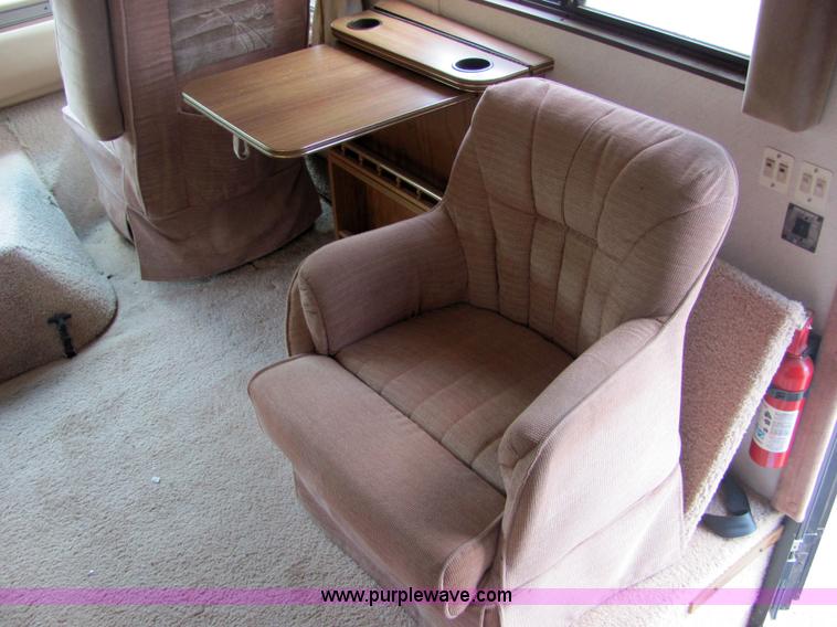 image for item 4807 1990 Chevrolet P30 37' Kounty Star motor home