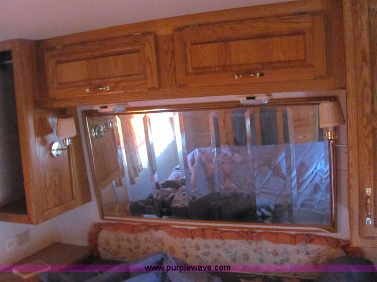 image for item 4807 1990 Chevrolet P30 37' Kounty Star motor home