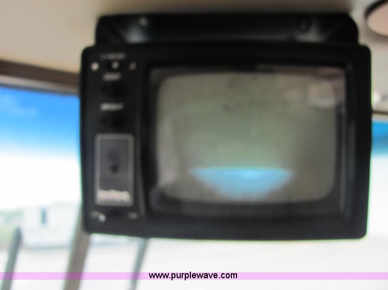 image for item 4807 1990 Chevrolet P30 37' Kounty Star motor home