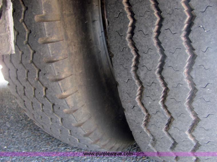 image for item 4807 1990 Chevrolet P30 37' Kounty Star motor home