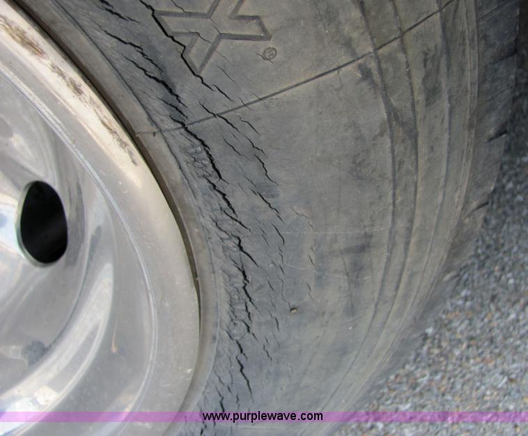 image for item 4807 1990 Chevrolet P30 37' Kounty Star motor home