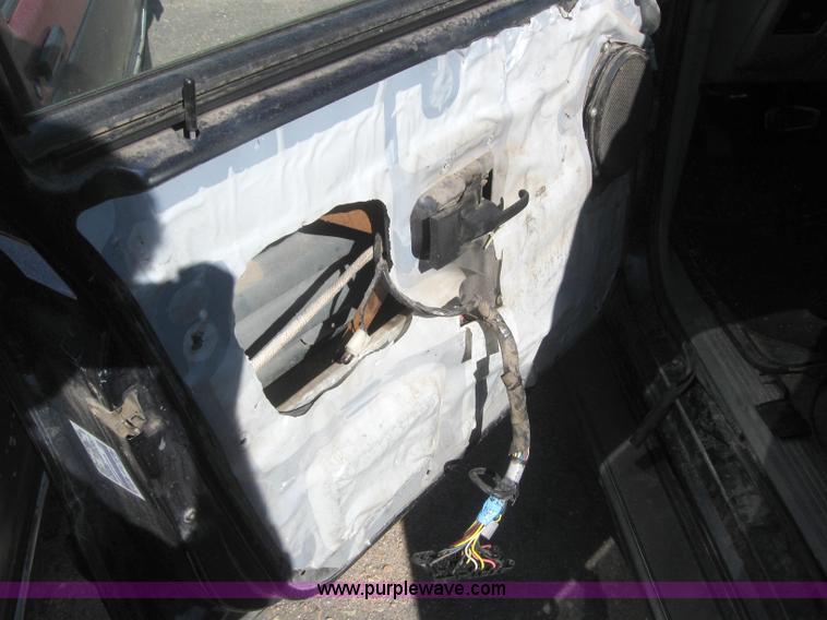 image for item 6147 1992 Ford Explorer