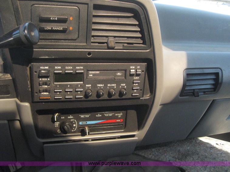 image for item 6147 1992 Ford Explorer