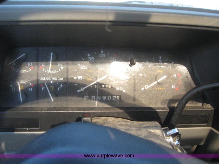 image for item 6147 1992 Ford Explorer