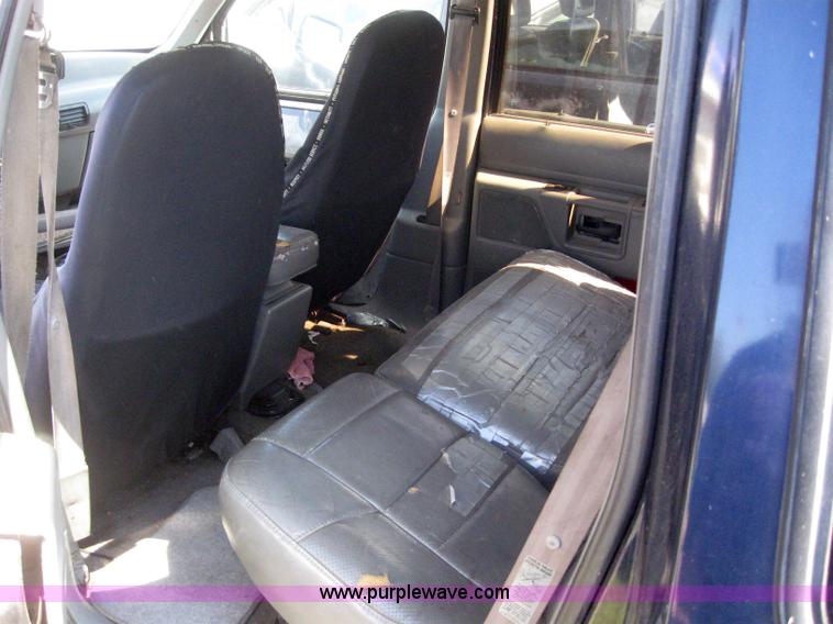 image for item 6147 1992 Ford Explorer