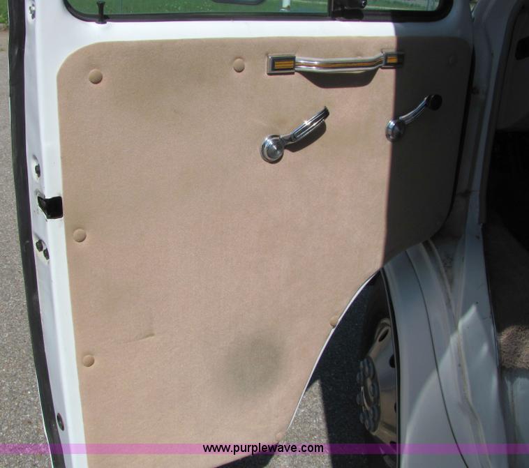 image for item 6188 1994 Chevrolet G30 Montego motor home