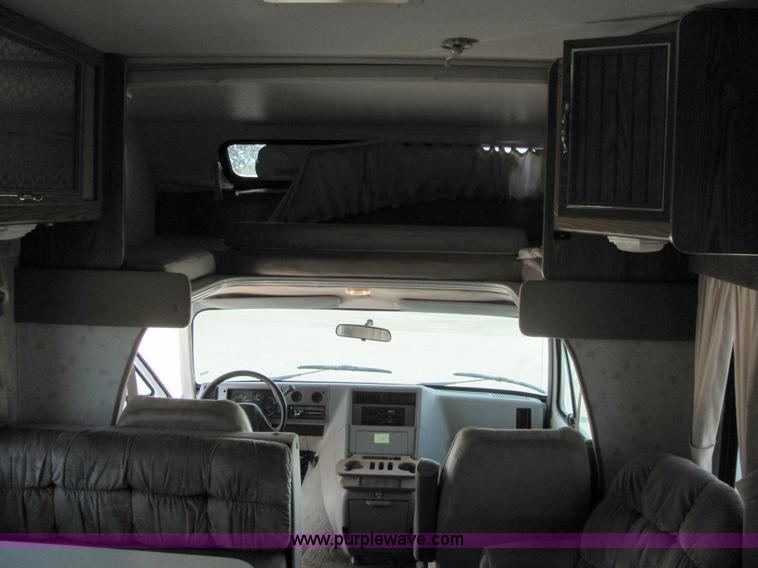 image for item 6188 1994 Chevrolet G30 Montego motor home
