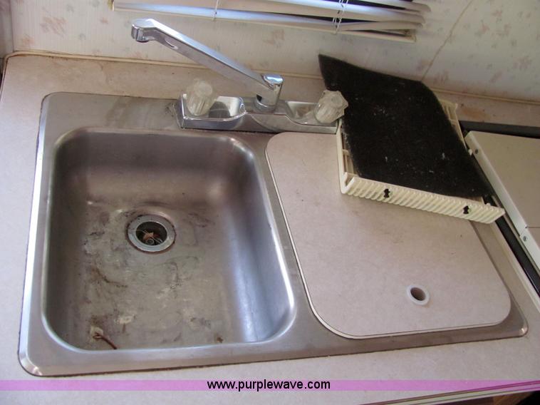 image for item 6188 1994 Chevrolet G30 Montego motor home