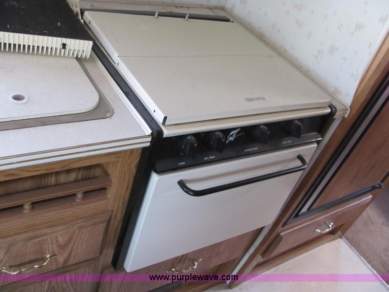 image for item 6188 1994 Chevrolet G30 Montego motor home