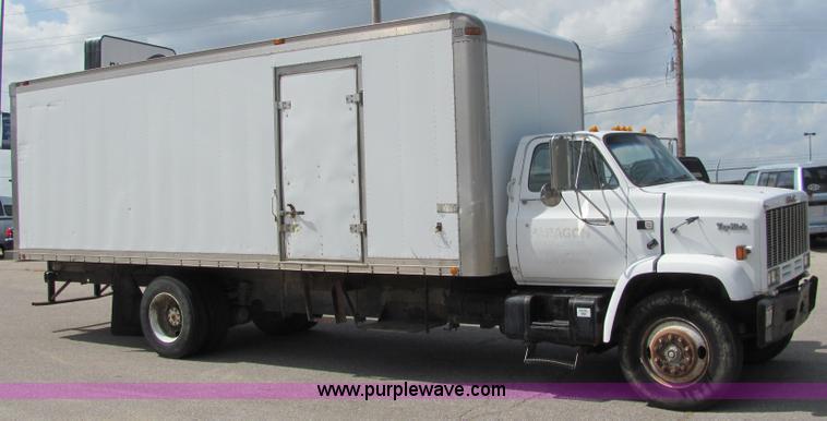 image for item 6680 1989 GMC 7000 Top Kick box truck