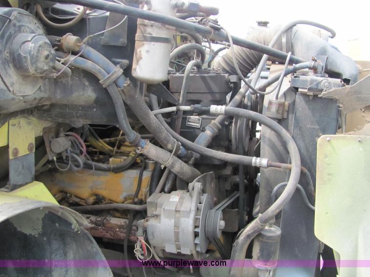 image for item 6680 1989 GMC 7000 Top Kick box truck