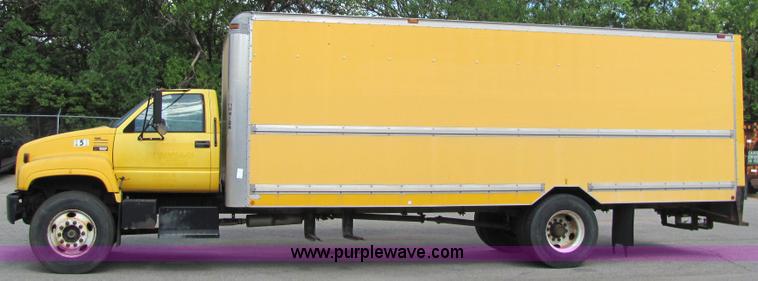 image for item 6681 1997 GMC C7H042 Top Kick box truck