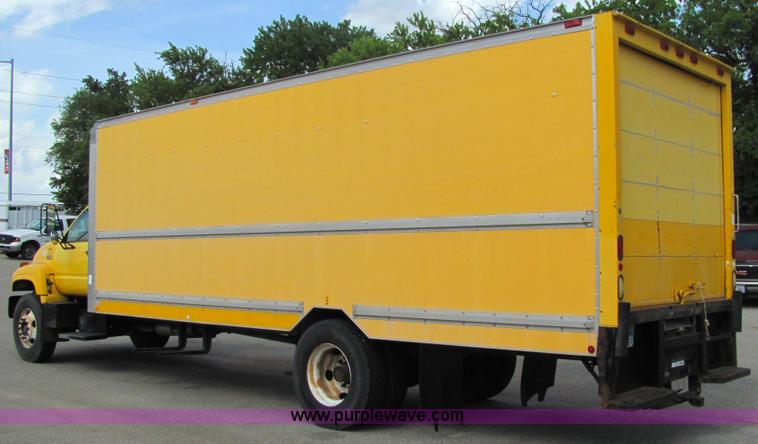 image for item 6681 1997 GMC C7H042 Top Kick box truck