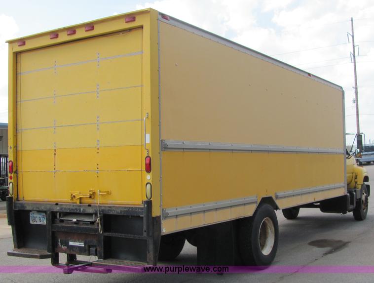 image for item 6681 1997 GMC C7H042 Top Kick box truck