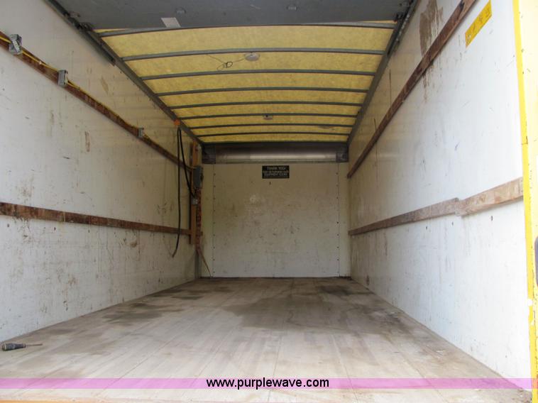 image for item 6681 1997 GMC C7H042 Top Kick box truck