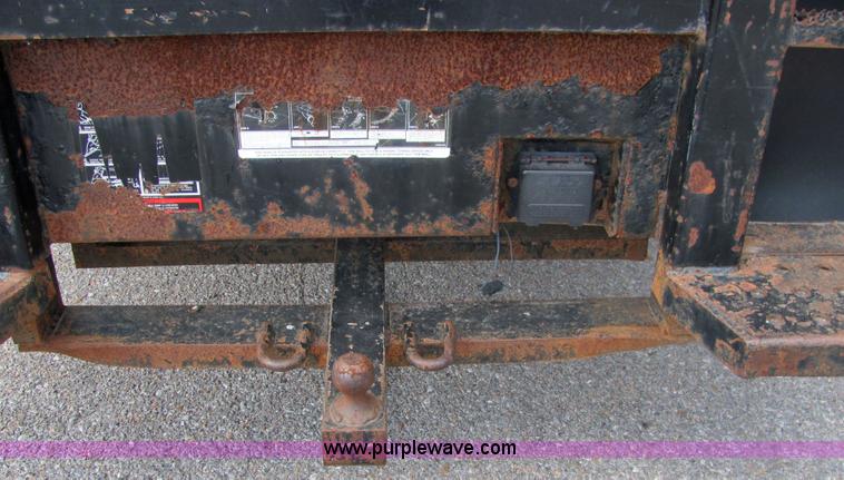 image for item 6681 1997 GMC C7H042 Top Kick box truck