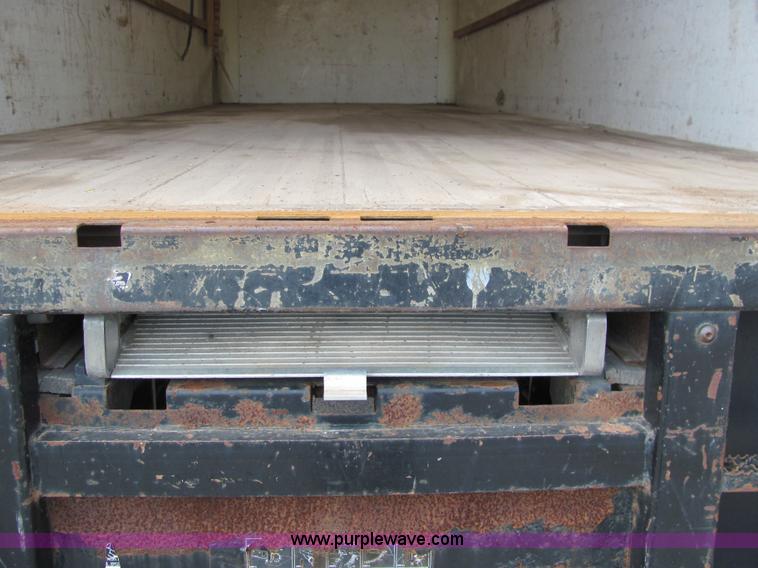 image for item 6681 1997 GMC C7H042 Top Kick box truck