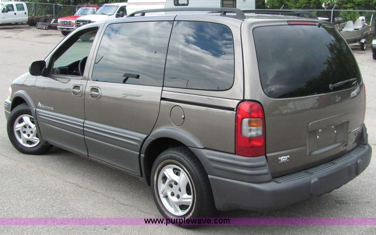 image for item 6733 2004 Pontiac Montana