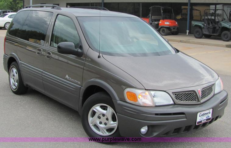 image for item 6733 2004 Pontiac Montana