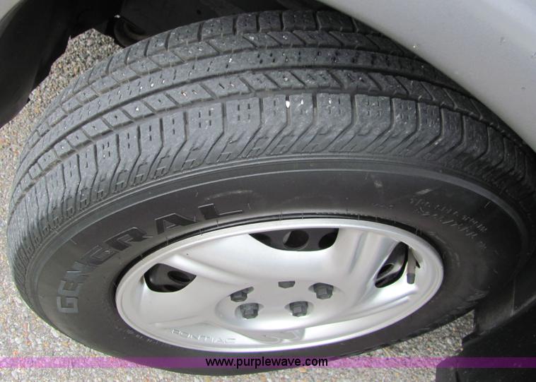 image for item 6733 2004 Pontiac Montana