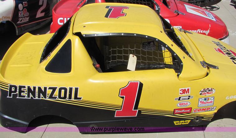 image for item 6764 (7) assortment of go-kart bodies