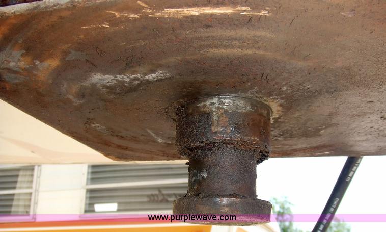 image for item 7118 1992 Carriage Carrie Lite fifth wheel camper