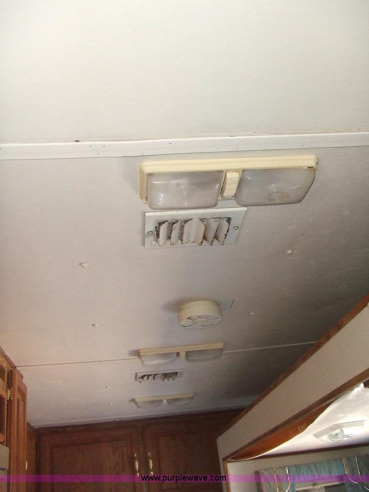 image for item 7118 1992 Carriage Carrie Lite fifth wheel camper