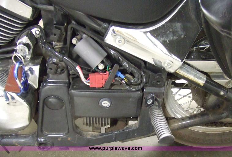 image for item 7119 2005 Kawasaki Vulcan 800 motorcycle
