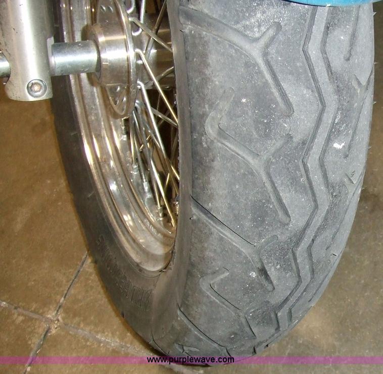 image for item 7119 2005 Kawasaki Vulcan 800 motorcycle