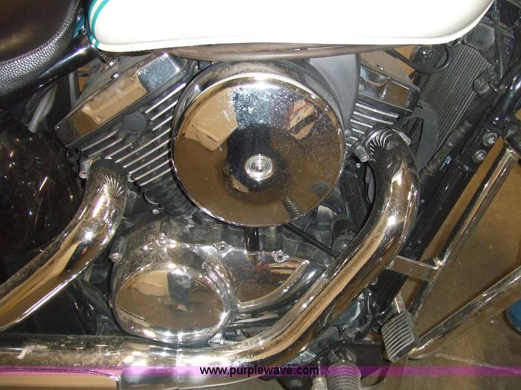 image for item 7119 2005 Kawasaki Vulcan 800 motorcycle