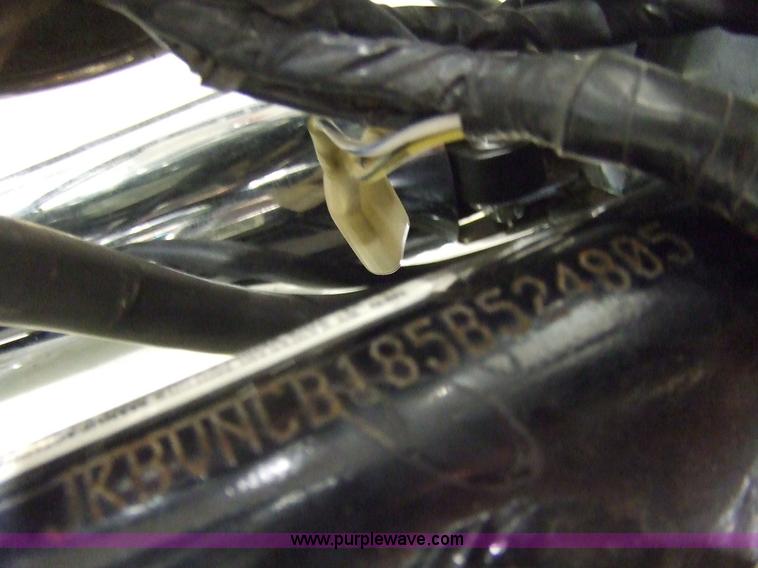 image for item 7119 2005 Kawasaki Vulcan 800 motorcycle