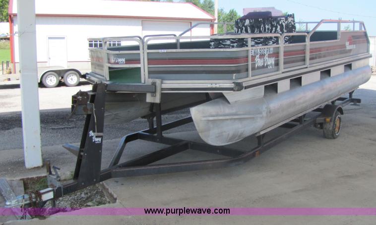 image for item 7158 1990 Bass Buggy Sun Tracker DL pontoon boat