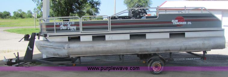 image for item 7158 1990 Bass Buggy Sun Tracker DL pontoon boat