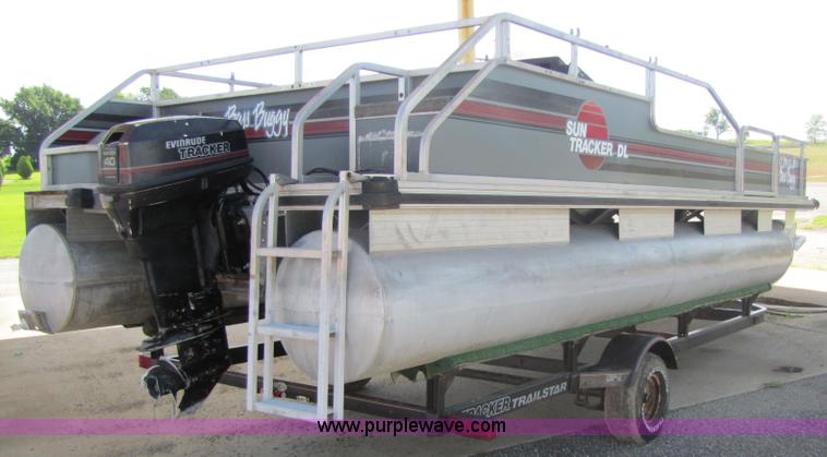 image for item 7158 1990 Bass Buggy Sun Tracker DL pontoon boat