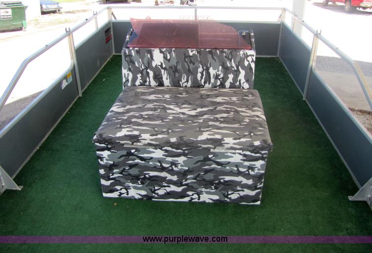 image for item 7158 1990 Bass Buggy Sun Tracker DL pontoon boat