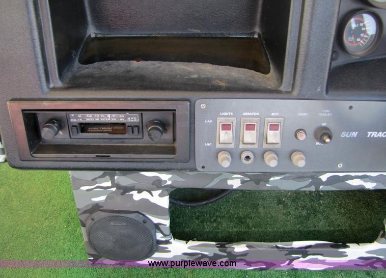 image for item 7158 1990 Bass Buggy Sun Tracker DL pontoon boat