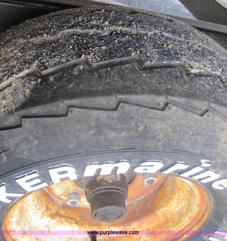 image for item 7158 1990 Bass Buggy Sun Tracker DL pontoon boat