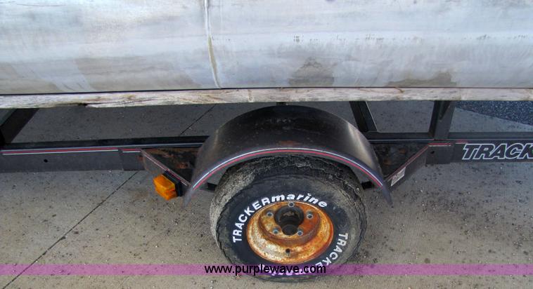 image for item 7158 1990 Bass Buggy Sun Tracker DL pontoon boat