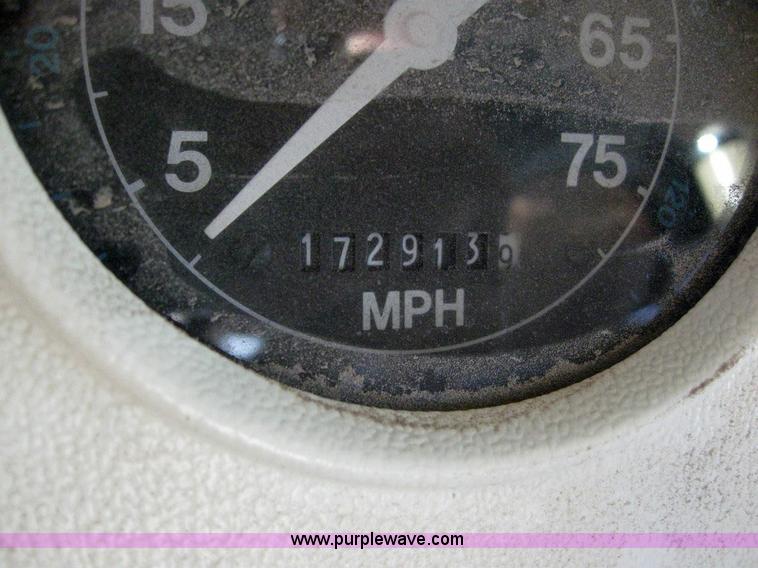 image for item 7715 1992 Ford B700 35 passenger bus