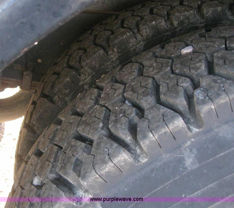 image for item 7715 1992 Ford B700 35 passenger bus