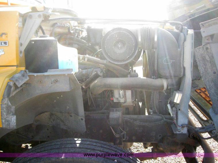 image for item 7715 1992 Ford B700 35 passenger bus