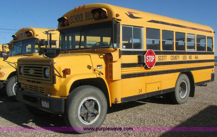 image for item 7716 1990 Chevrolet B6P042 35 passenger school bus